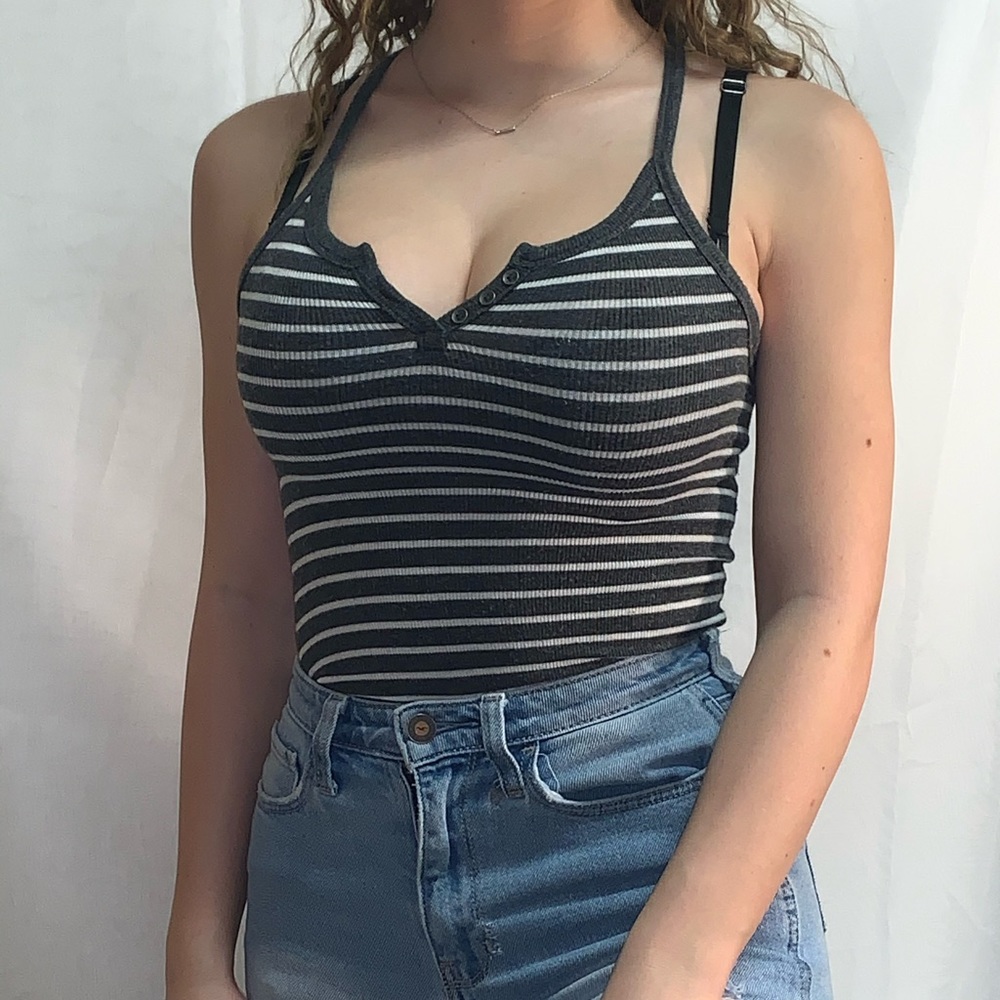 henley crop top